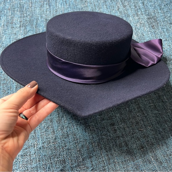 Vintage Michael Howard 100% Wool Wide Brim Big Bow Hat in Navy Blue main image 6